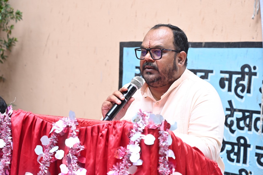 Shri Nilesh Agrawal - President